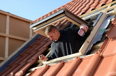 Pose de fenêtres de toit Velux à Fauville